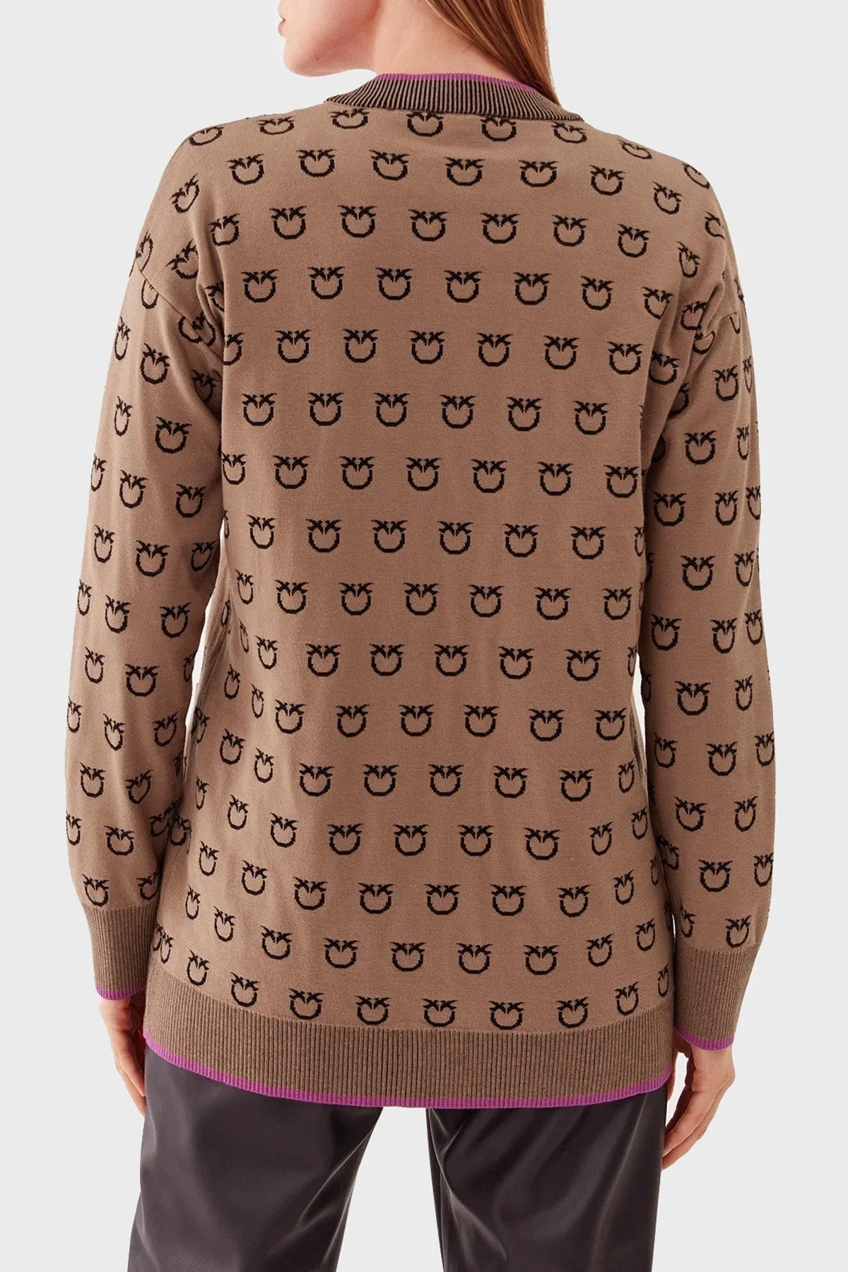 Pinko Düğmeli V Yaka Çift Cepli Logo Desenli Relaxed Fit Bayan Hırka 101562 A112 CZ3 KAHVE - 2
