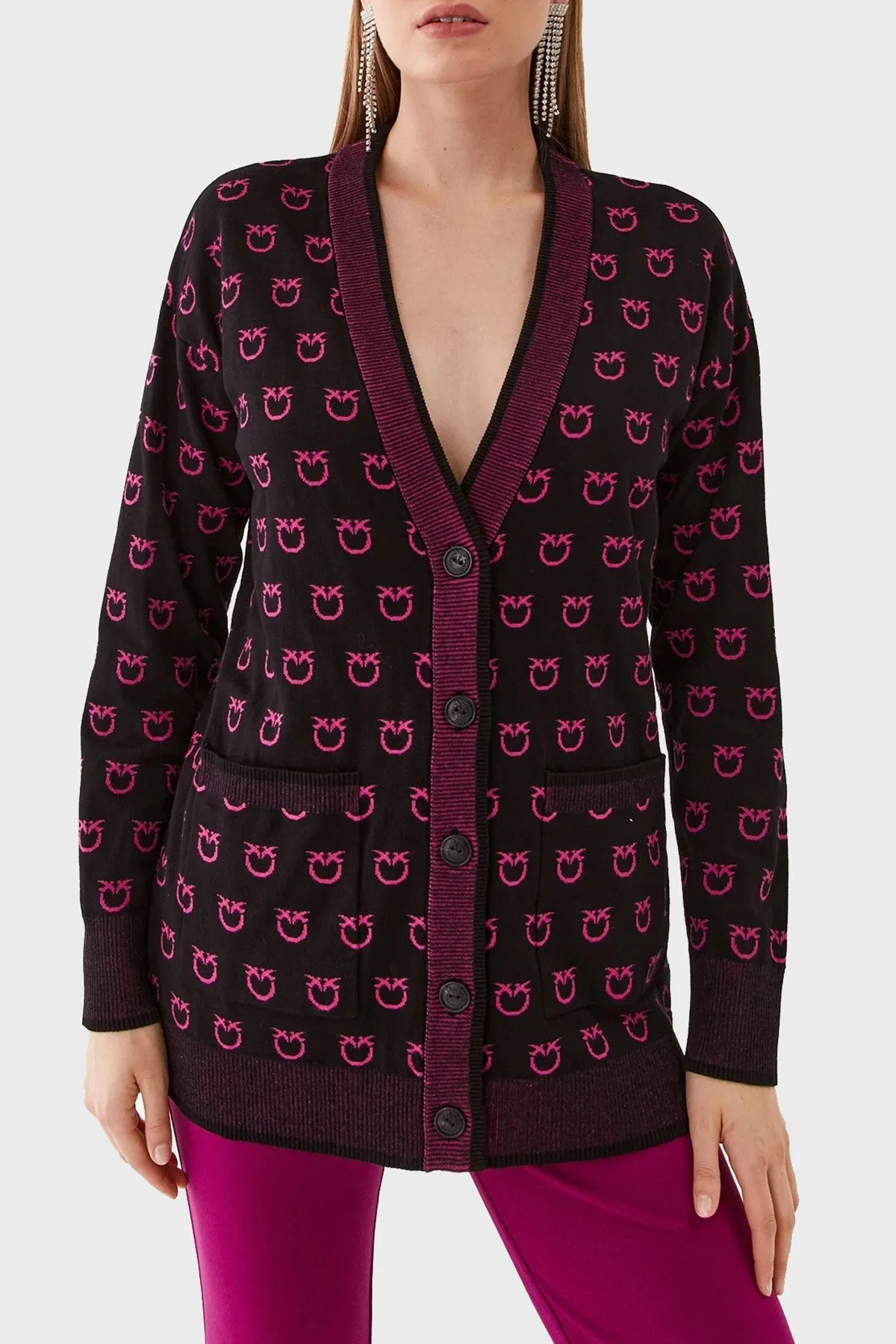 Pinko Düğmeli V Yaka Çift Cepli Logo Desenli Relaxed Fit Bayan Hırka 101562 A112 ZW1 SİYAH-PEMBE - 1