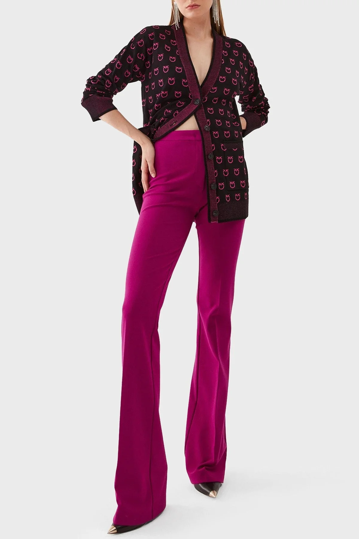 Pinko Düğmeli V Yaka Çift Cepli Logo Desenli Relaxed Fit Bayan Hırka 101562 A112 ZW1 SİYAH-PEMBE - 8