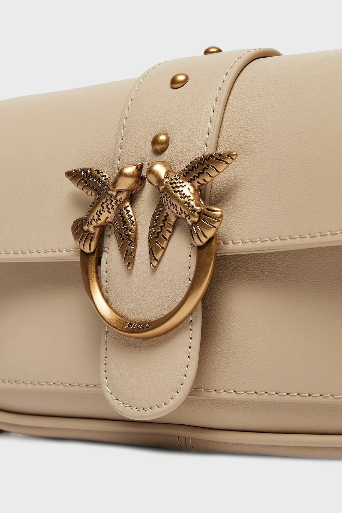 Pinko Logolu Hakiki Deri Zincir Askılı Bayan Çanta 100061 A0F1 C50Q BEJ - 6