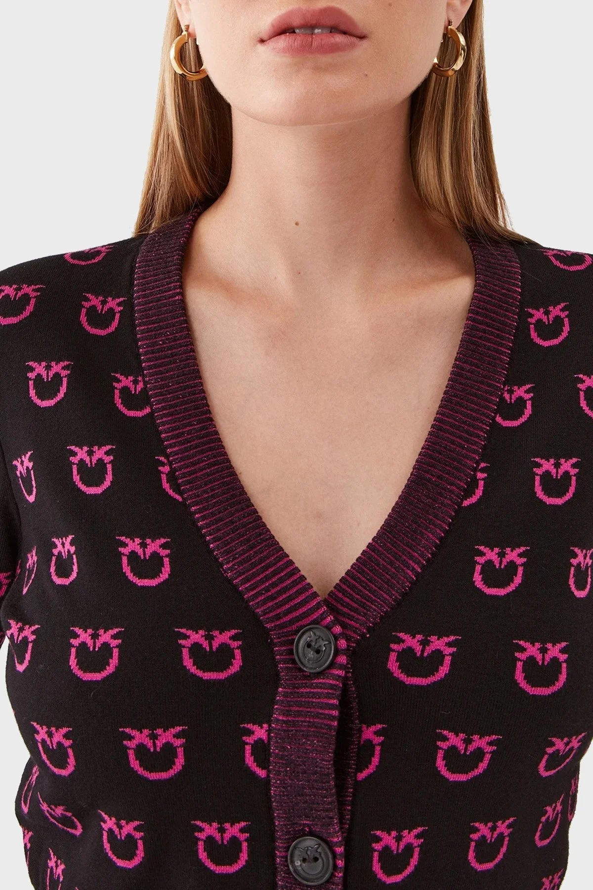Pinko Regular Fit Düğmeli V Yaka Uzun Kollu Logo Desenli Crop Bayan Hırka 101563 A112 ZW1 SİYAH-PEMBE - 4