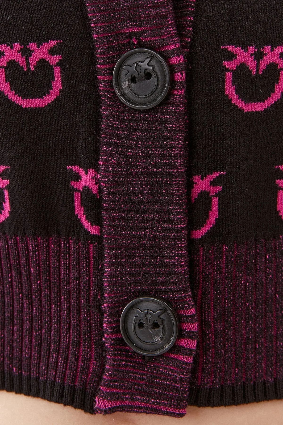 Pinko Regular Fit Düğmeli V Yaka Uzun Kollu Logo Desenli Crop Bayan Hırka 101563 A112 ZW1 SİYAH-PEMBE - 5