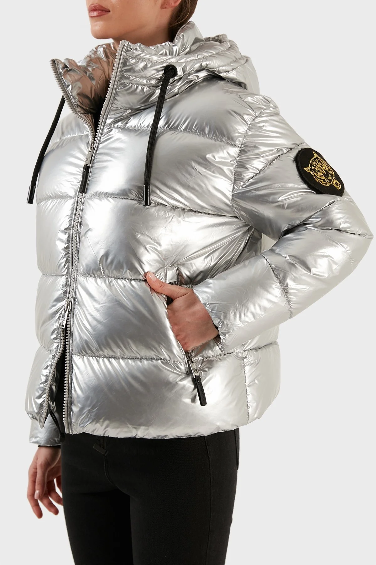 Plein Sport Logolu Kapüşonlu Yalıtımlı Regular Fit Bayan Mont DPPS20111 GÜMÜŞ - 2