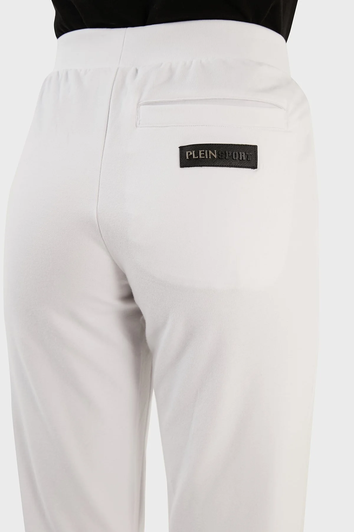 Plein Sport Logolu Kapüşonlu Fermuarlı Dar Kesim Pamuklu Bayan Eşofman Takımı DTKPS000601 BEYAZ - 14