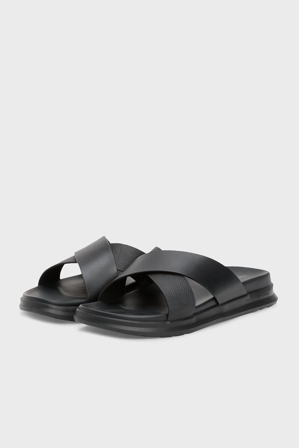 Tommy Hilfiger % 100 Deri Çapraz Çift Bantlı Erkek Sandalet FM0FM05358 BDS SİYAH - 4