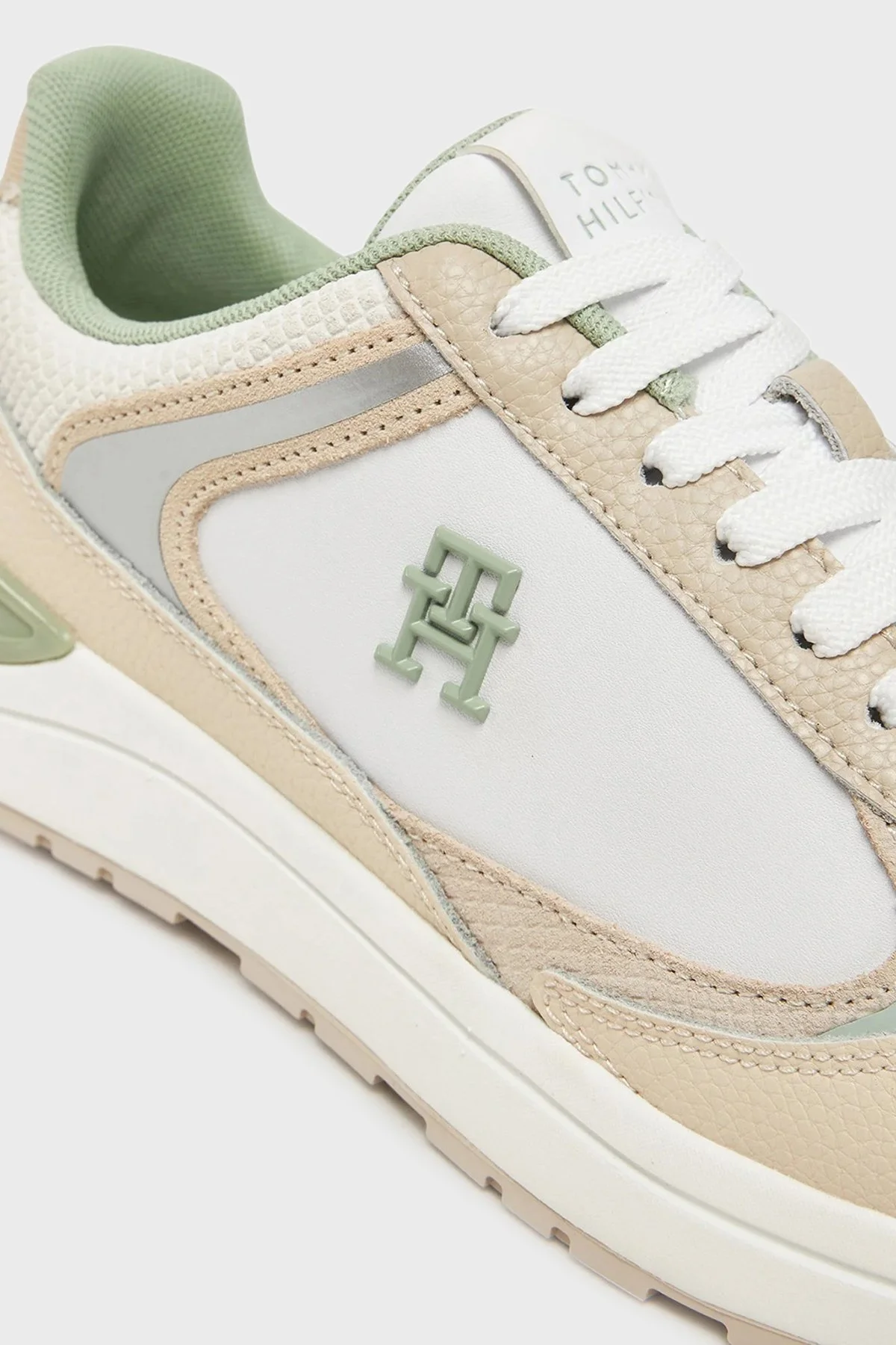Tommy Hilfiger % 100 Deri Logolu Sneaker Bayan Ayakkabı FW0FW08472 0LB BEYAZ-BEJ - 5