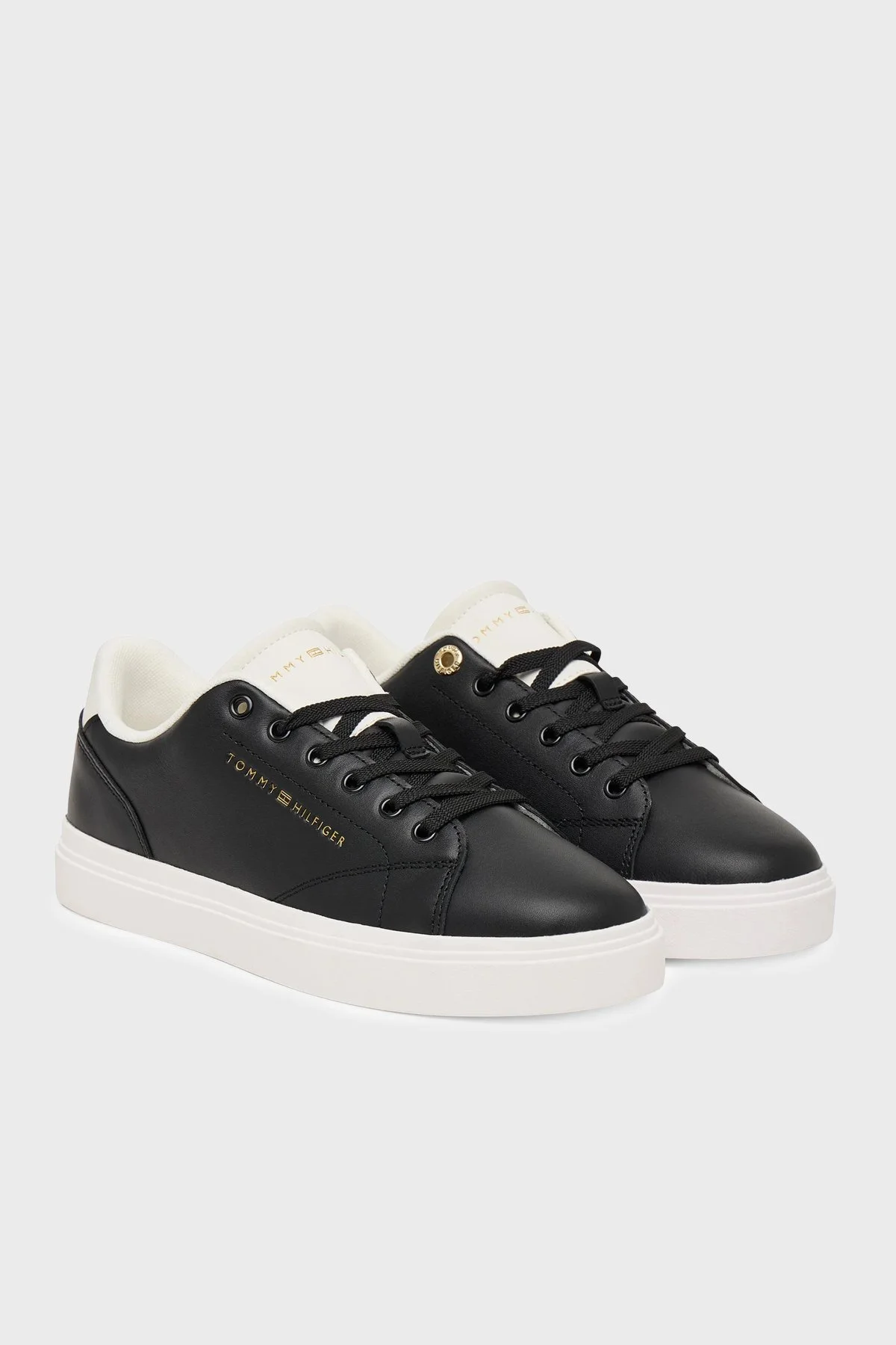 Tommy Hilfiger % 100 Deri Logolu Sneaker Kadın Ayakkabı FW0FW09105 0GJ SİYAH - 2