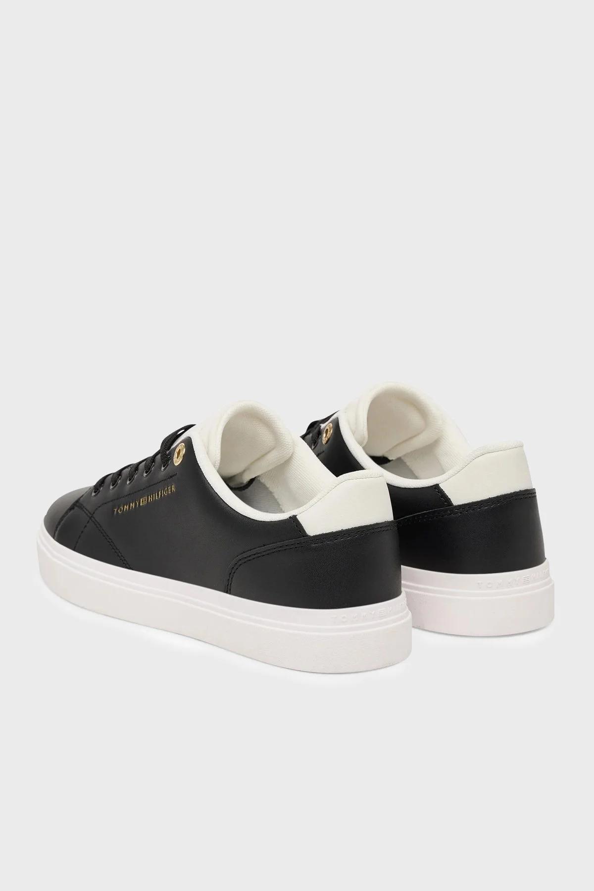 Tommy Hilfiger % 100 Deri Logolu Sneaker Kadın Ayakkabı FW0FW09105 0GJ SİYAH - 4