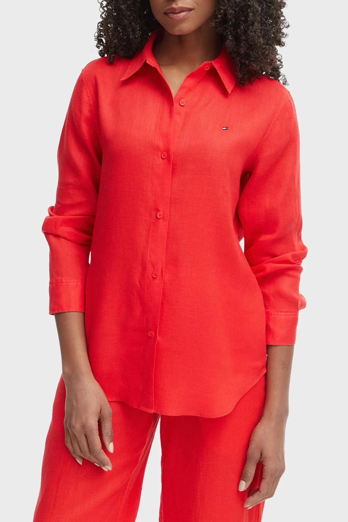Tommy Hilfiger % 100 Keten Regular Fit Klasik Yaka Kadın Gömlek WW0WW44679 SNE KIRMIZI - 1