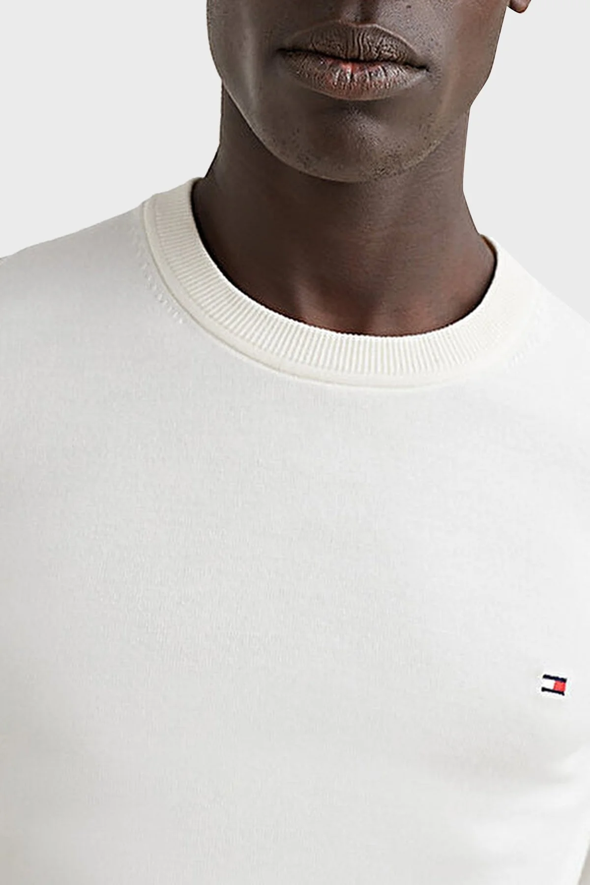 Tommy Hilfiger % 100 Organik Pamuklu Bisiklet Yaka Erkek Sweat MW0MW21316 YBI BEYAZ - 10
