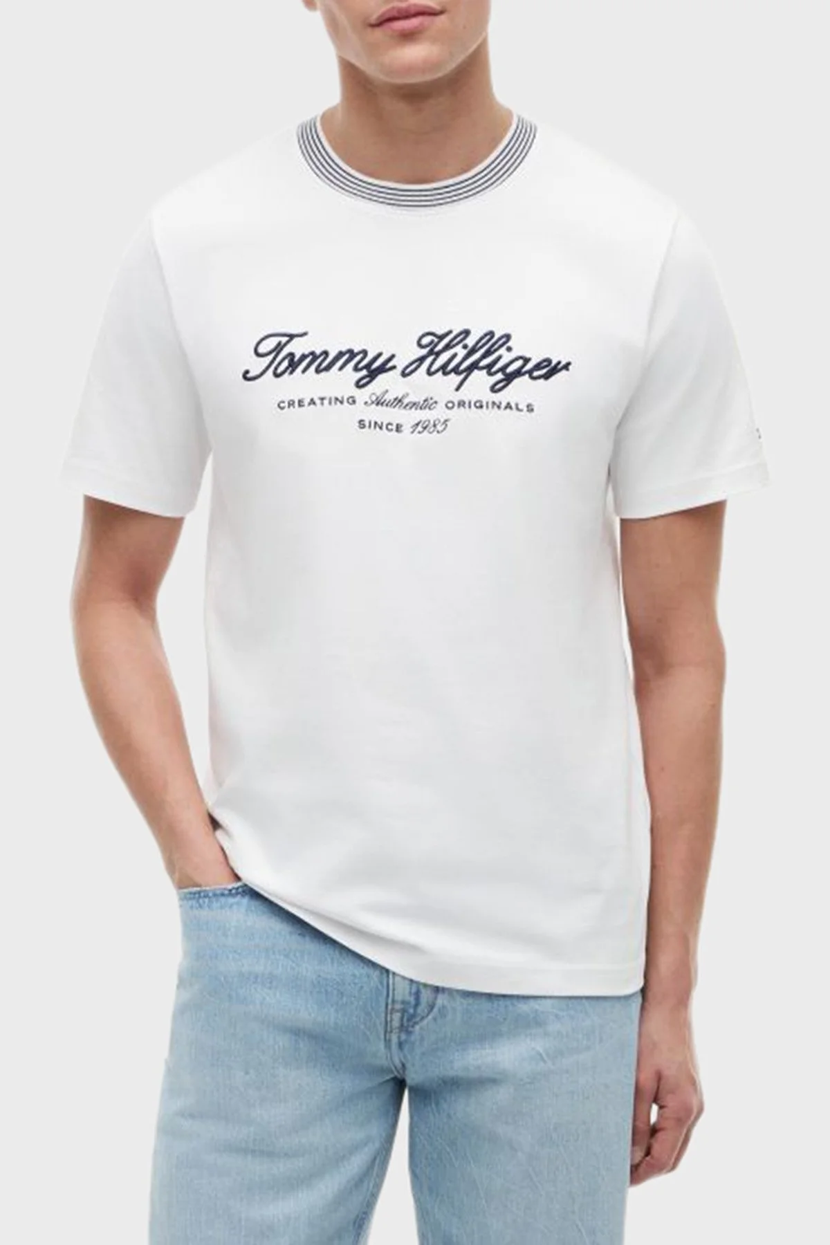 Tommy Hilfiger % 100 Pamuk İşlemeli Yaka Regular Fit Erkek T Shirt MW0MW43211 YBR Beyaz - 1