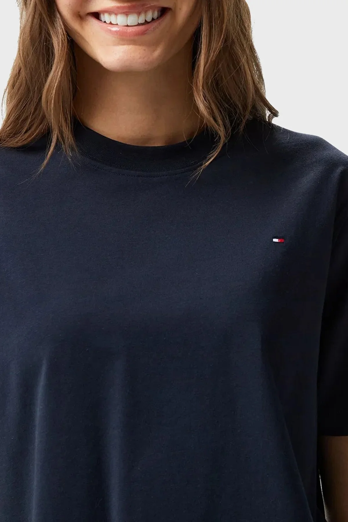 Tommy Hilfiger % 100 Pamuk Regular Fit Bisiklet Yaka Bayan T Shirt WW0WW43597 DW5 LACİVERT - 4