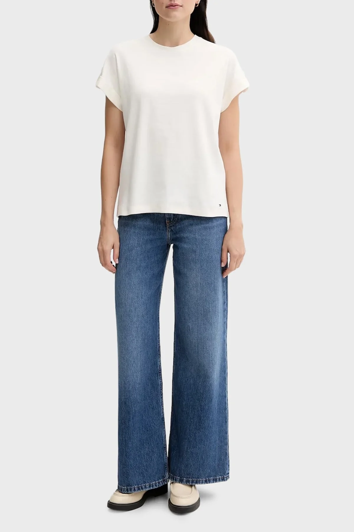 Tommy Hilfiger % 100 Pamuk Regular Fit Bisiklet Yaka Bayan T Shirt WW0WW45628 YA8 BEYAZ - 2