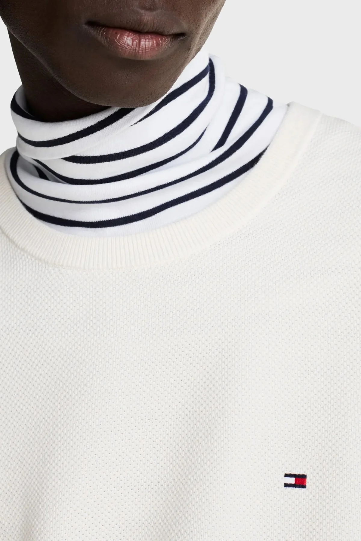 Tommy Hilfiger % 100 Pamuk Regular Fit Bisiklet Yaka Erkek Kazak MW0MW36347 Z00 AÇIK BEJ - 4