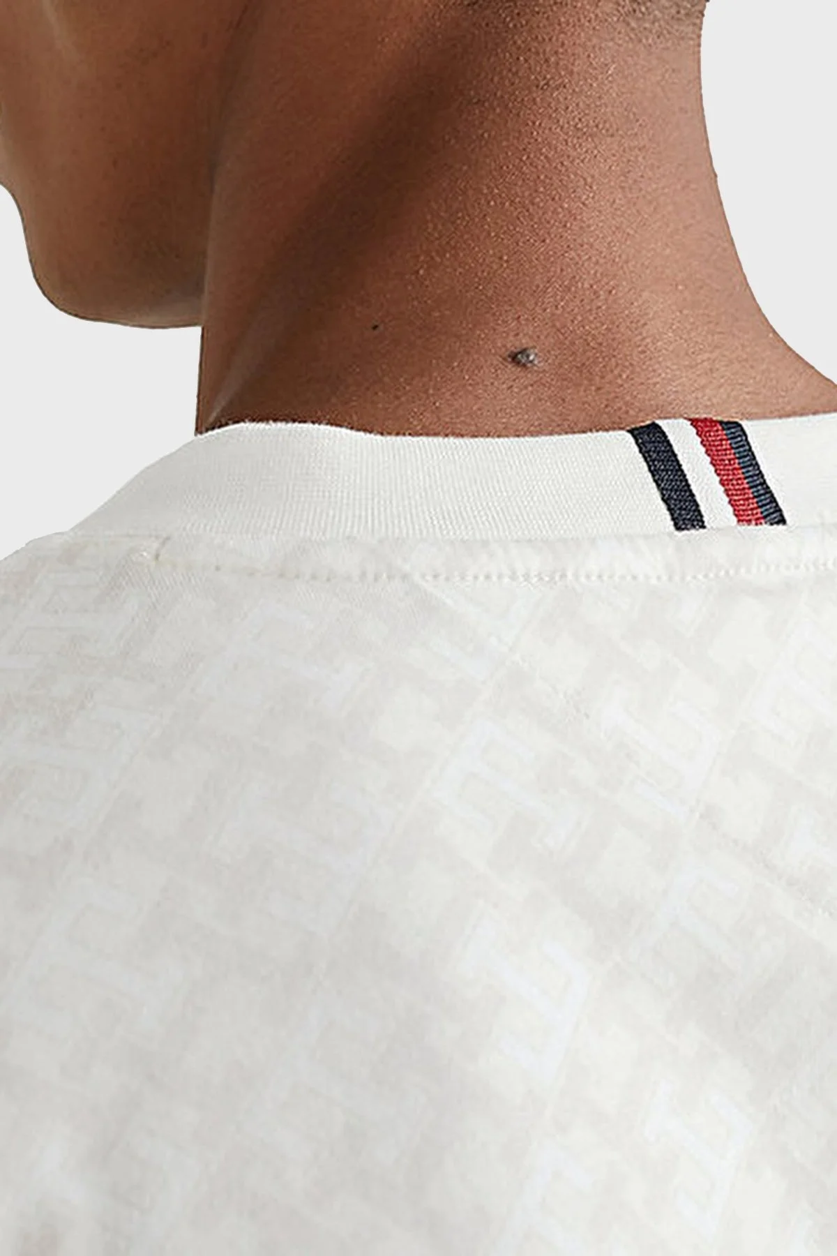 Tommy Hilfiger % 100 Pamuk Regular Fit Bisiklet Yaka Erkek T Shirt MW0MW30056 0F4 BEJ - 3