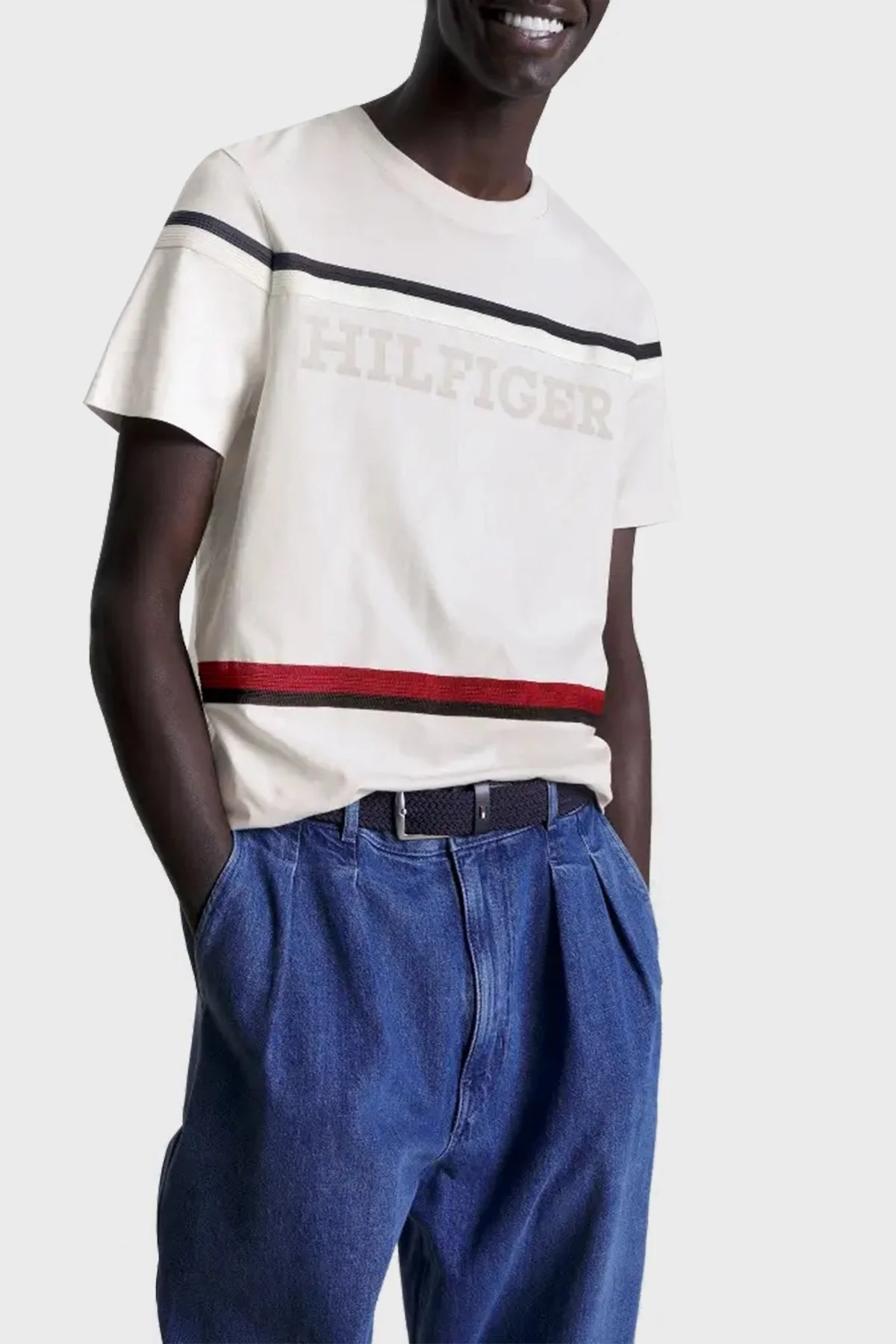 Tommy Hilfiger % 100 Pamuk Regular Fit Bisiklet Yaka Erkek T Shirt MW0MW31541 AC0 KREM - 1