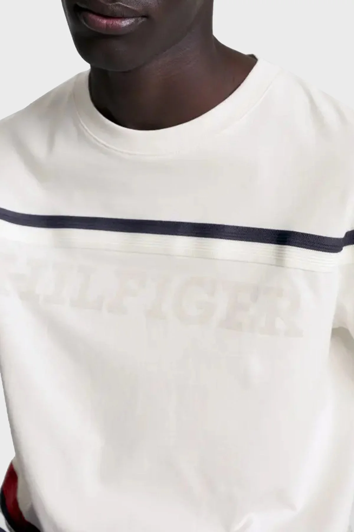 Tommy Hilfiger % 100 Pamuk Regular Fit Bisiklet Yaka Erkek T Shirt MW0MW31541 AC0 KREM - 2