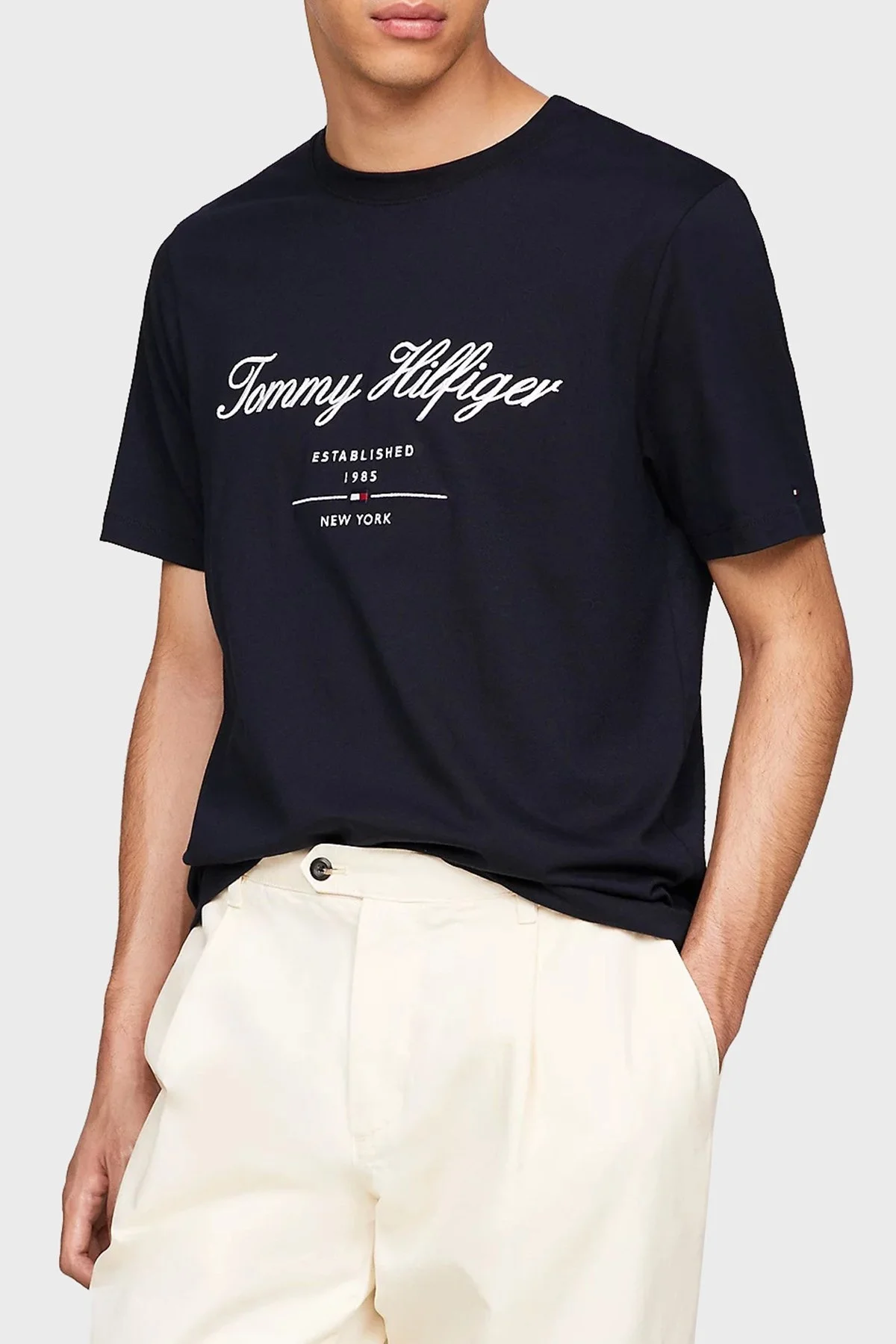 Tommy Hilfiger % 100 Pamuk Regular Fit Bisiklet Yaka Erkek T Shirt MW0MW33691 DW5 LACİVERT - 6