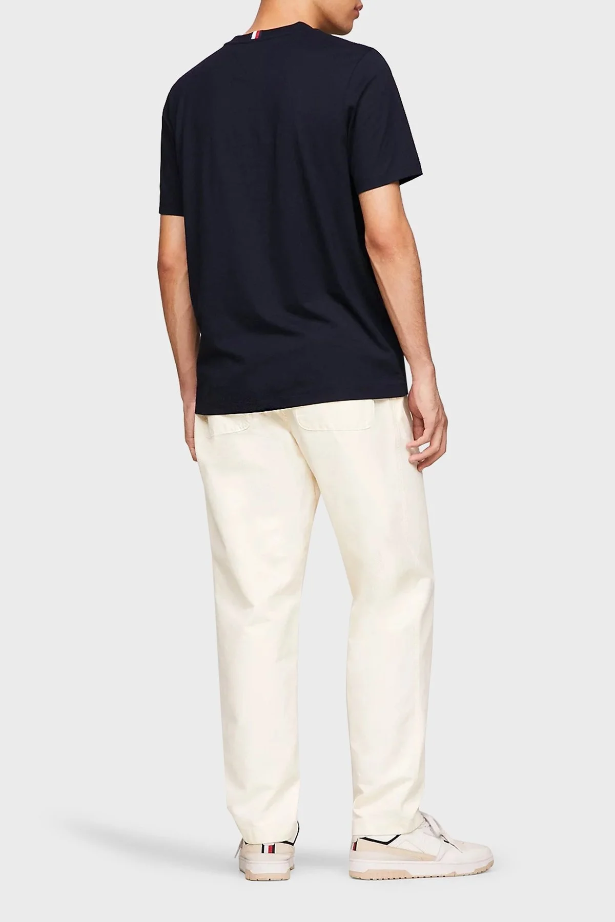 Tommy Hilfiger % 100 Pamuk Regular Fit Bisiklet Yaka Erkek T Shirt MW0MW33691 DW5 LACİVERT - 8