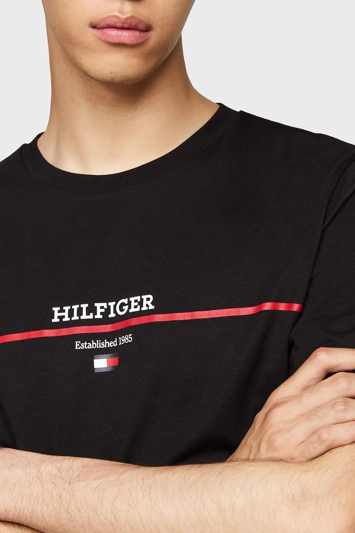 Tommy Hilfiger % 100 Pamuk Regular Fit Bisiklet Yaka Erkek T Shirt MW0MW35464 BDS SİYAH - 4
