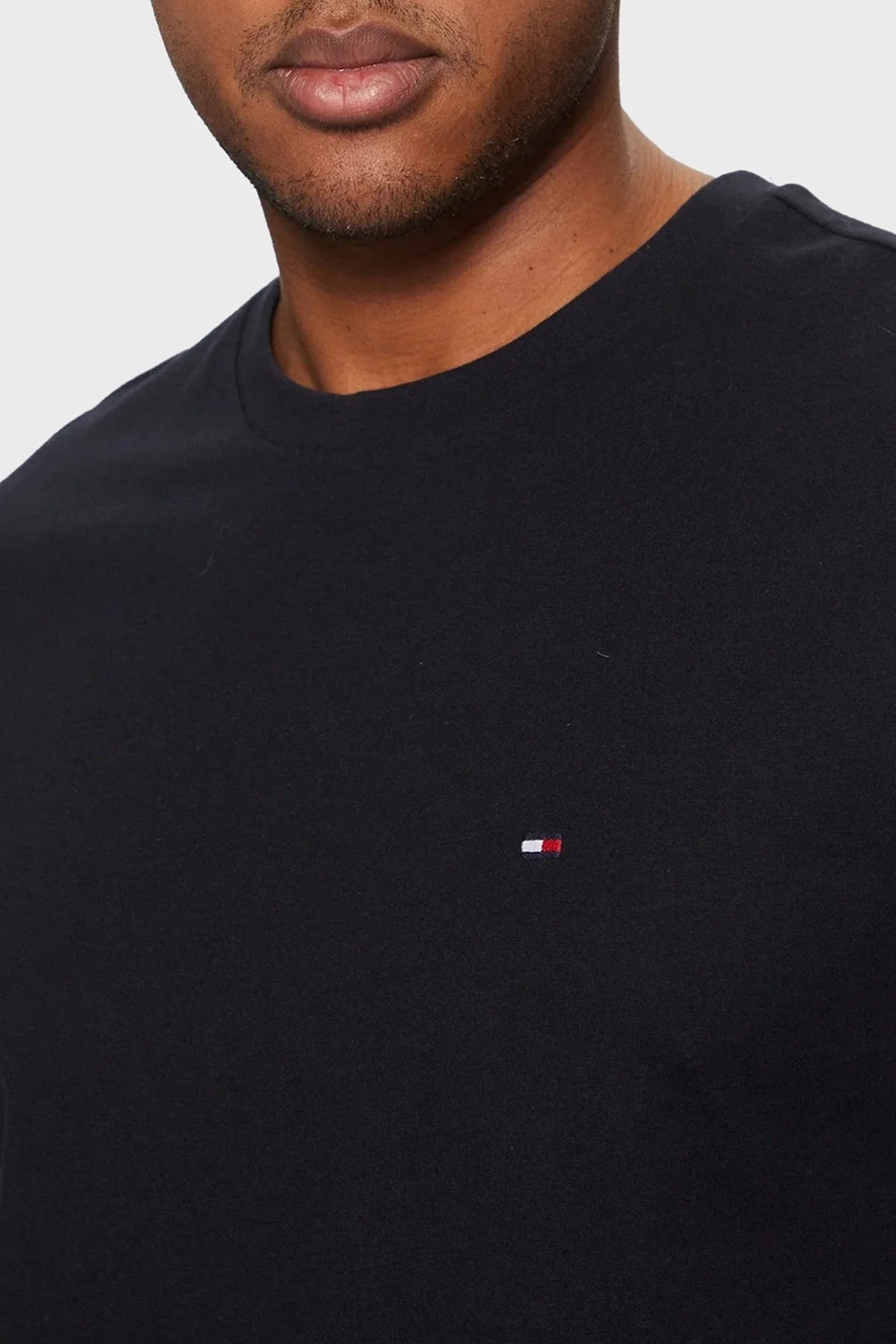 Tommy Hilfiger % 100 Pamuk Regular Fit Bisiklet Yaka Erkek T Shirt MW0MW37267 DW5 LACİVERT - 4