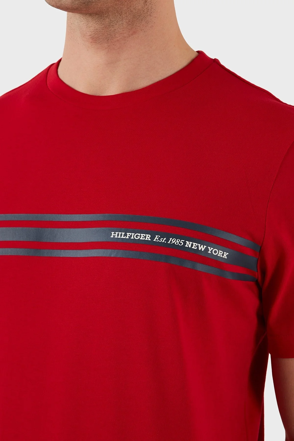 Tommy Hilfiger % 100 Pamuk Regular Fit Bisiklet Yaka Erkek T Shirt MW0MW37443 XLD KIRMIZI - 8