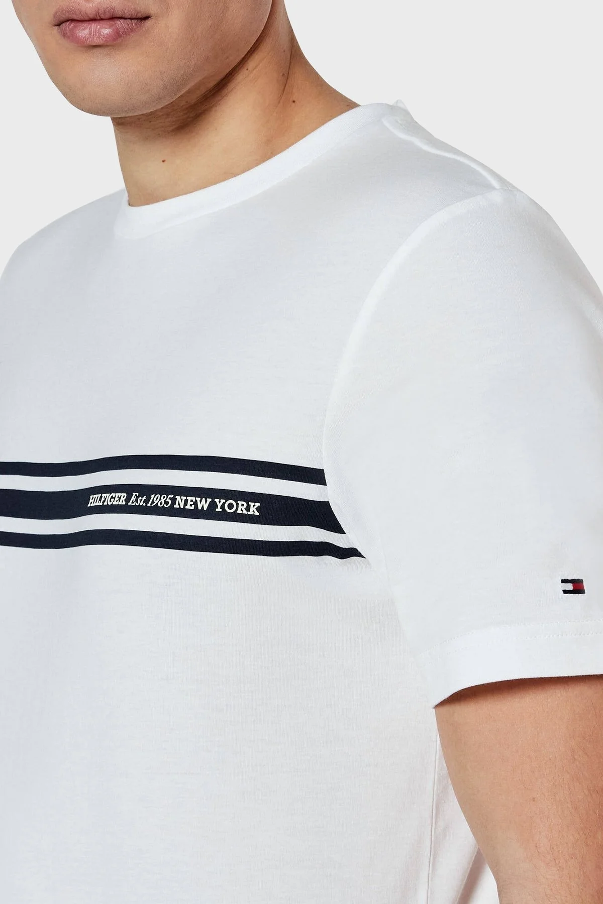 Tommy Hilfiger % 100 Pamuk Regular Fit Bisiklet Yaka Erkek T Shirt MW0MW37443 YBR BEYAZ - 3