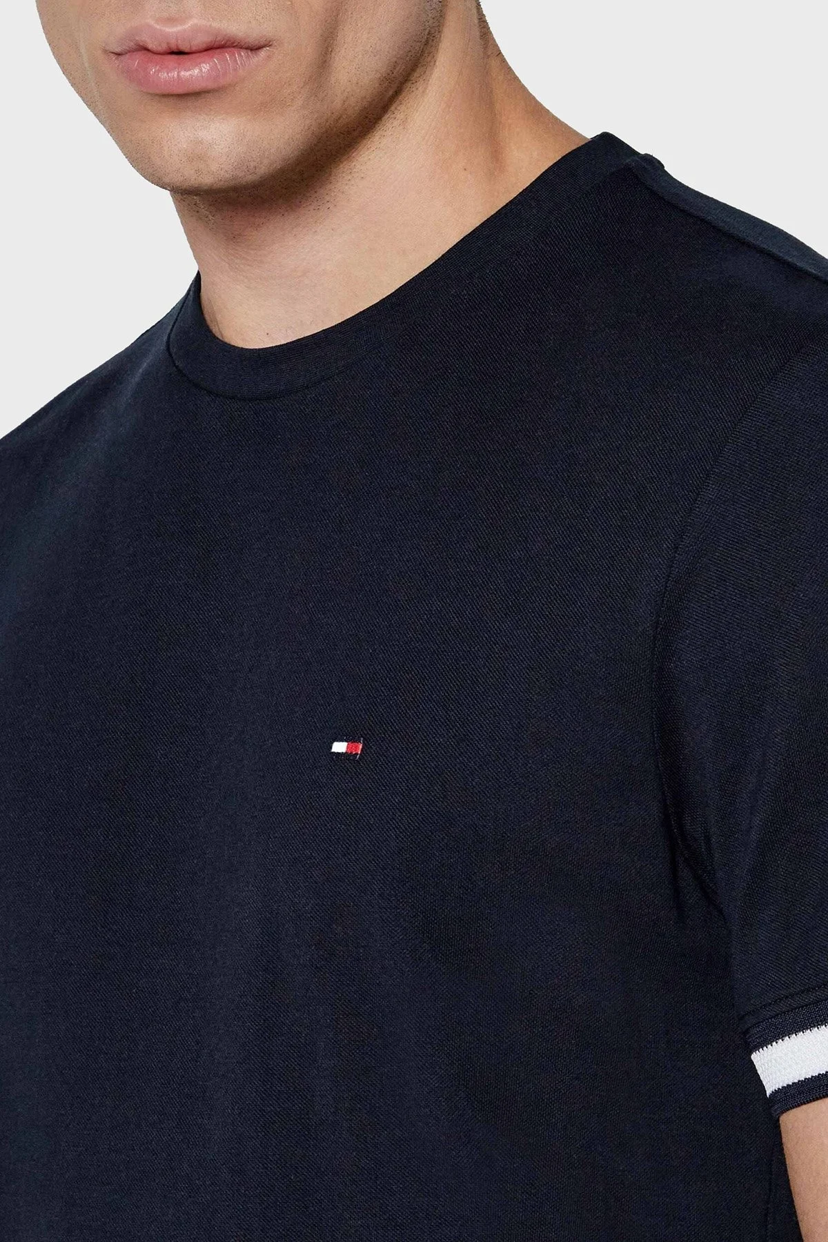 Tommy Hilfiger % 100 Pamuk Regular Fit Bisiklet Yaka Erkek T Shirt MW0MW38078 DW5 LACİVERT - 8