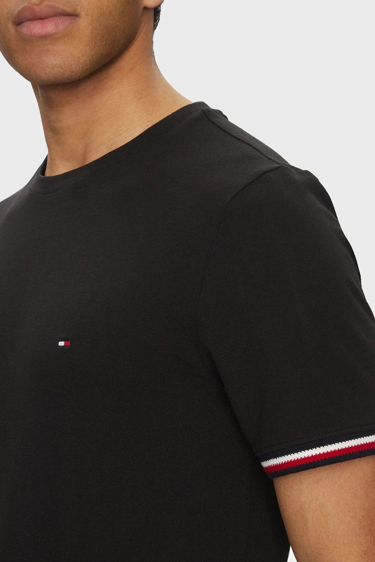 Tommy Hilfiger % 100 Pamuk Regular Fit Bisiklet Yaka Erkek T Shirt MW0MW38630 BDS SİYAH - 10