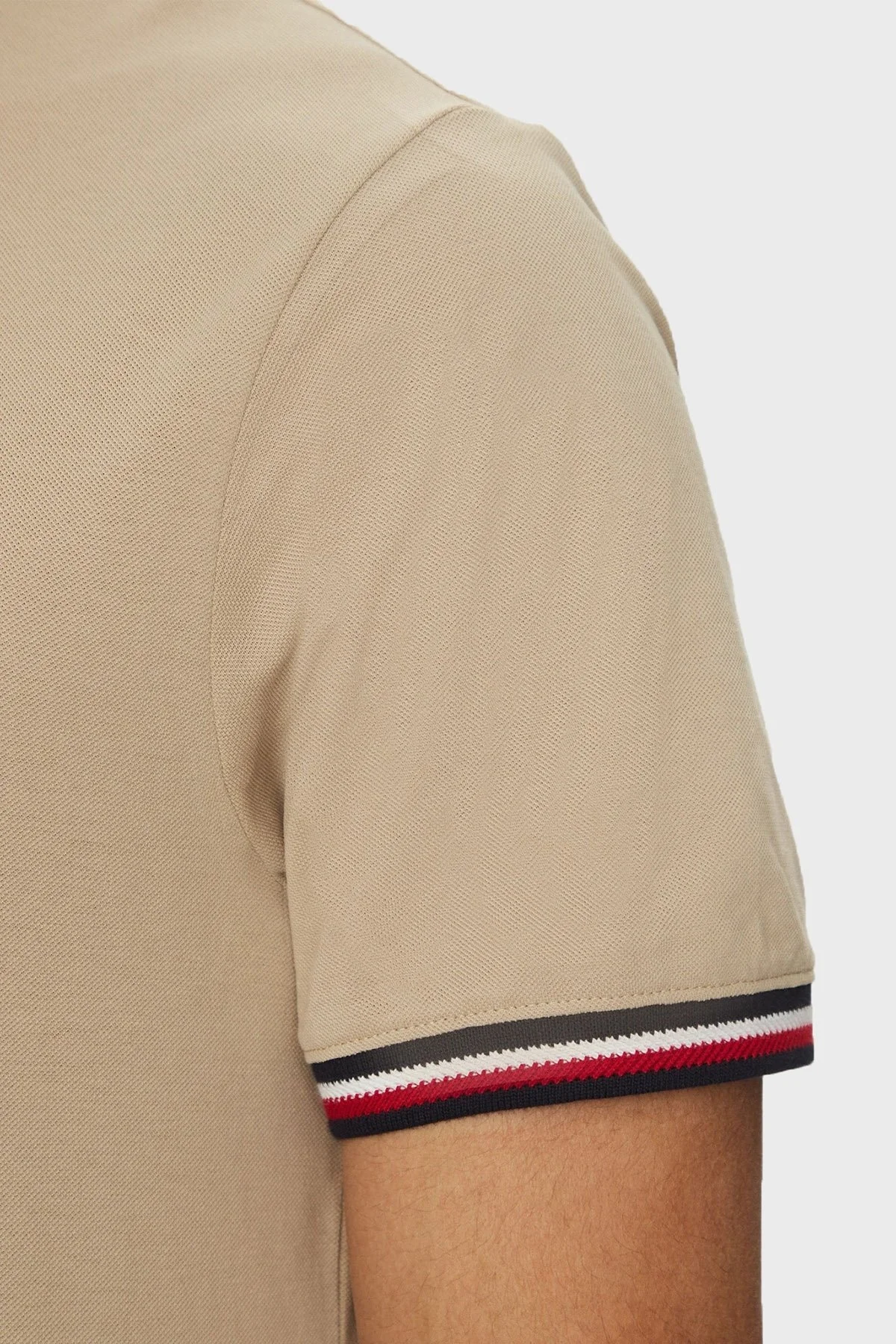 Tommy Hilfiger % 100 Pamuk Regular Fit Bisiklet Yaka Erkek T Shirt MW0MW38630 RBT KUM - 10