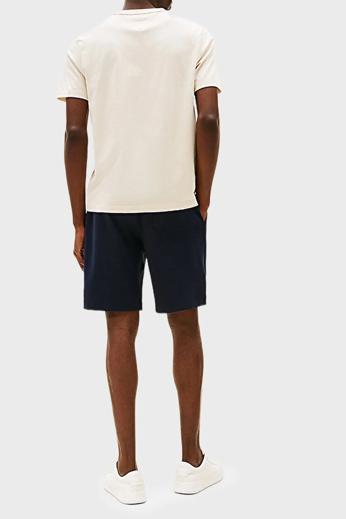 Tommy Hilfiger % 100 Pamuk Regular Fit Bisiklet Yaka Erkek T Shirt MW0MW39995 ACG BEJ - 3