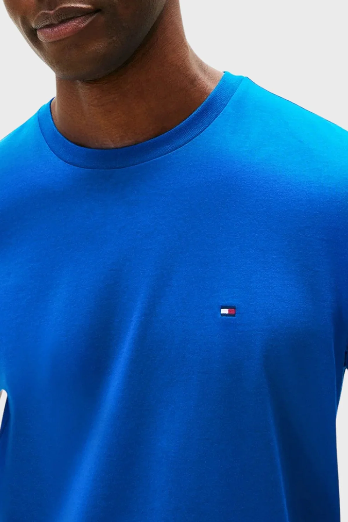 Tommy Hilfiger % 100 Pamuk Regular Fit Bisiklet Yaka Erkek T Shirt MW0MW39995 C3D MAVİ - 3