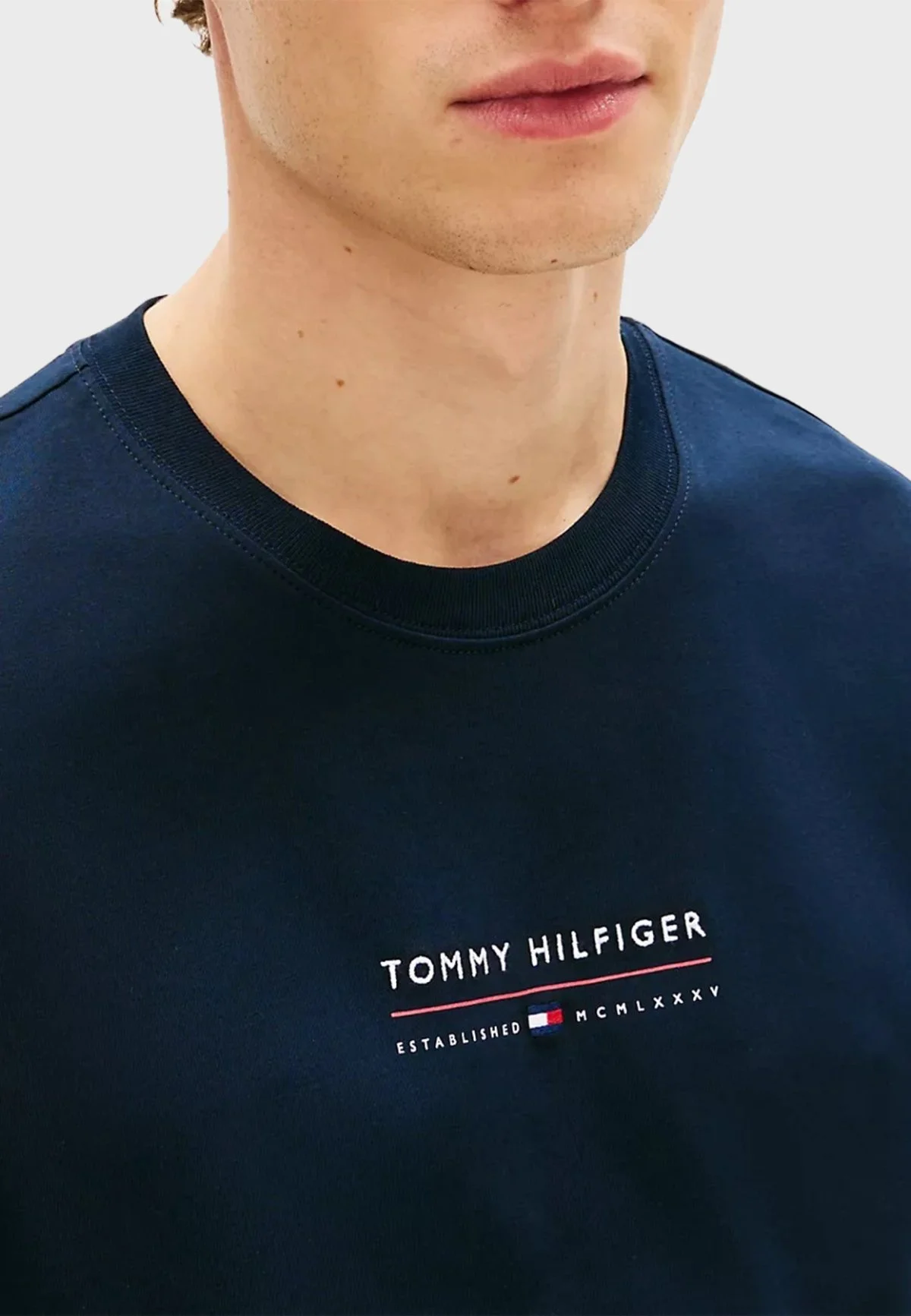 Tommy Hilfiger % 100 Pamuk Regular Fit Bisiklet Yaka Erkek T Shirt MW0MW42363 DW5 Lacivert - 3
