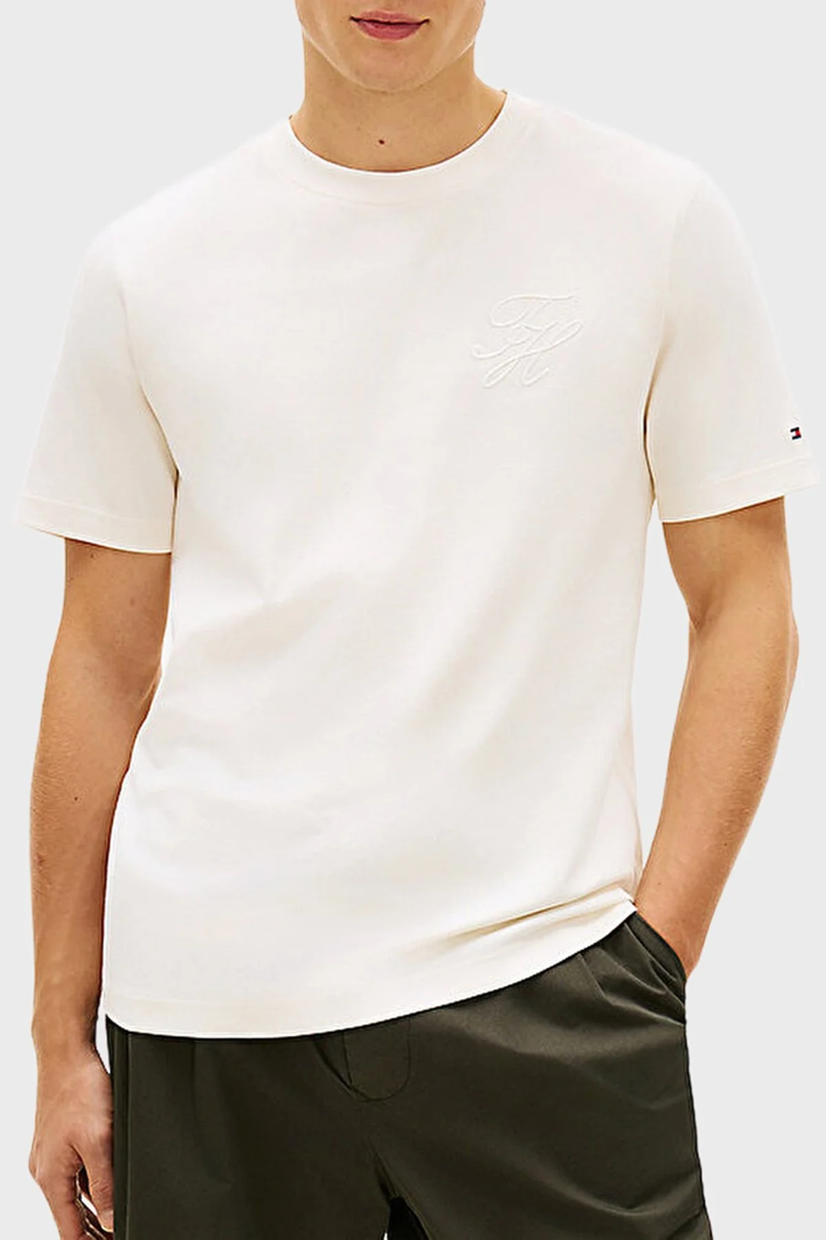 Tommy Hilfiger % 100 Pamuk Regular Fit Bisiklet Yaka Erkek T Shirt MW0MW42391 Z00 AÇIK BEJ - 1