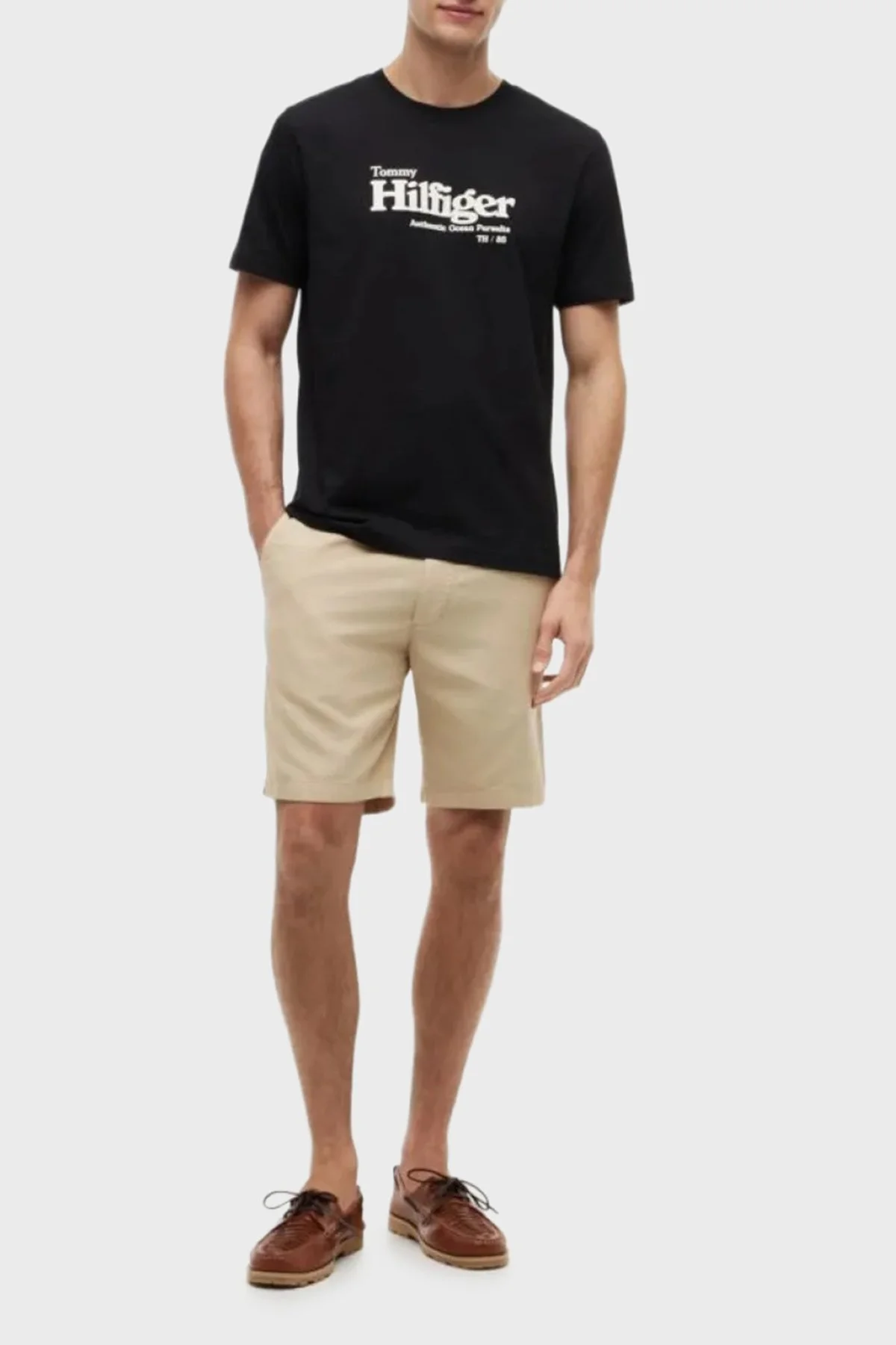 Tommy Hilfiger % 100 Pamuk Regular Fit Bisiklet Yaka Erkek T Shirt MW0MW43448 BDS Siyah - 2