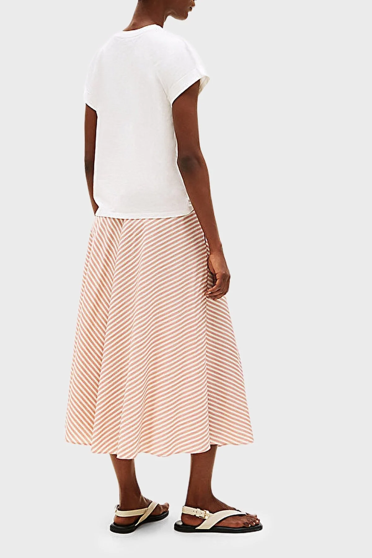 Tommy Hilfiger % 100 Pamuk Regular Fit Bisiklet Yaka Logolu Bayan T Shirt WW0WW47157 YBL BEYAZ - 3