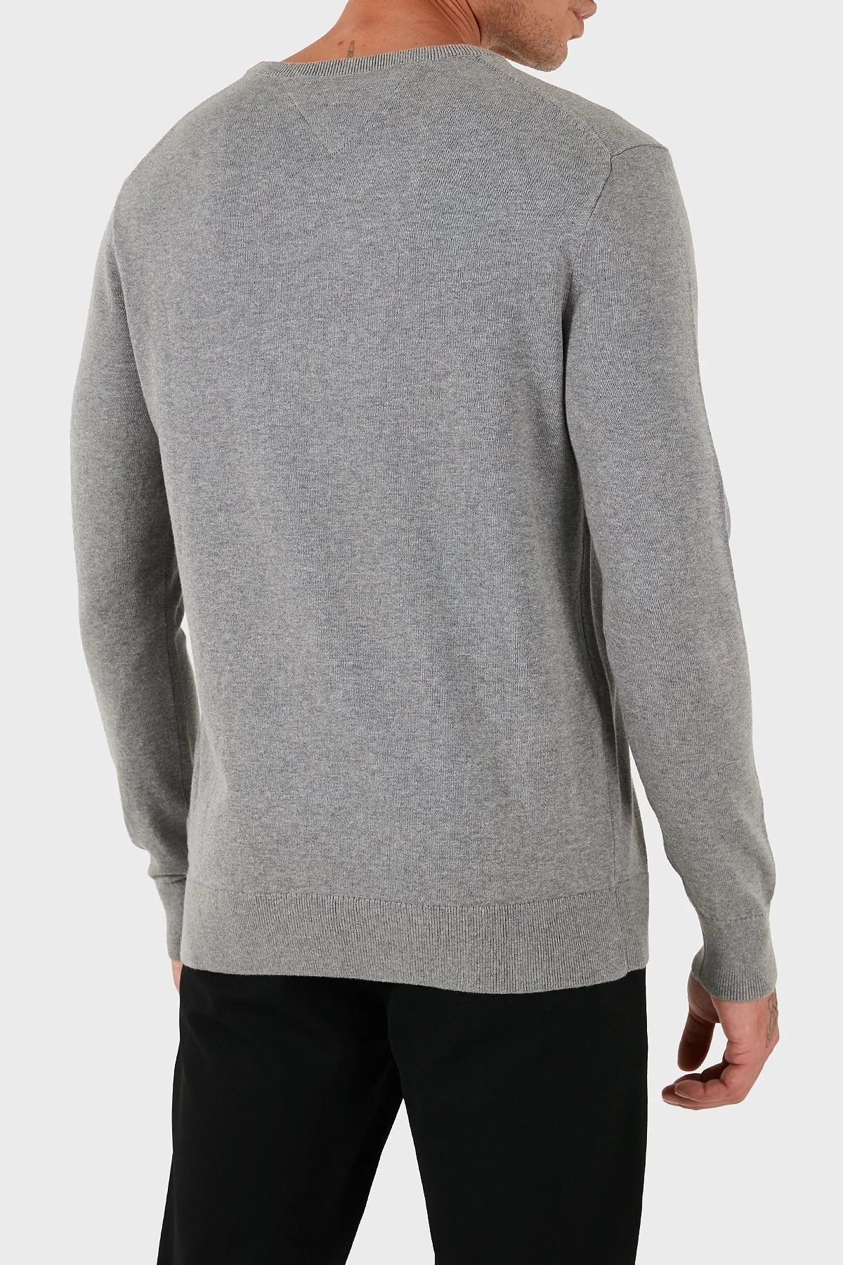 Tommy Hilfiger % 100 Pamuk Regular Fit Bisiklet Yaka Logolu Erkek Kazak MW0MW14748 P91 GRİ - 2