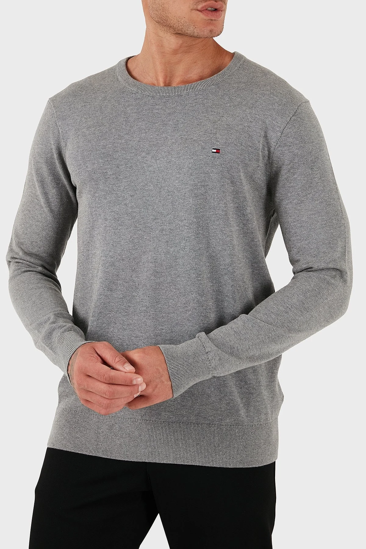 Tommy Hilfiger % 100 Pamuk Regular Fit Bisiklet Yaka Logolu Erkek Kazak MW0MW14748 P91 GRİ - 4