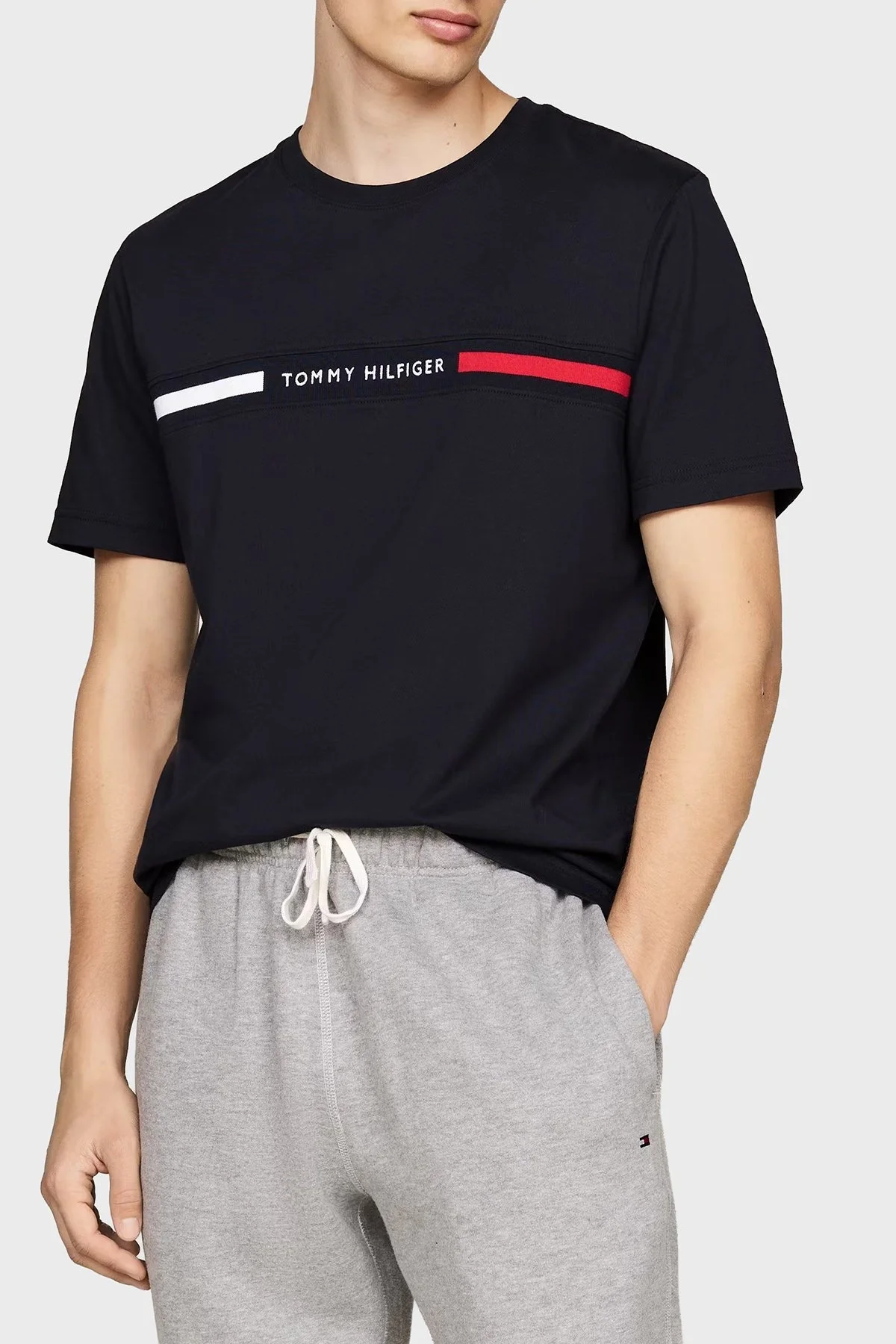 Tommy Hilfiger % 100 Pamuk Regular Fit Bisiklet Yaka Logolu Erkek T Shirt MW0MW36498 BDS SİYAH - 6