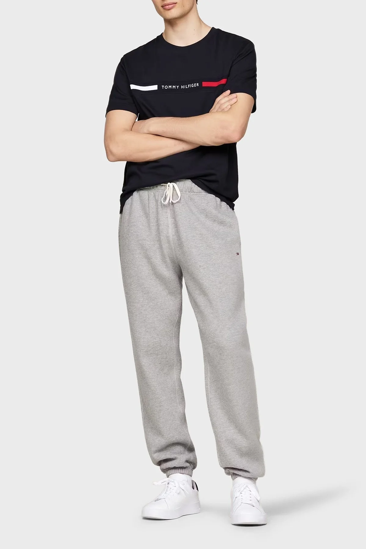 Tommy Hilfiger % 100 Pamuk Regular Fit Bisiklet Yaka Logolu Erkek T Shirt MW0MW36498 BDS SİYAH - 7