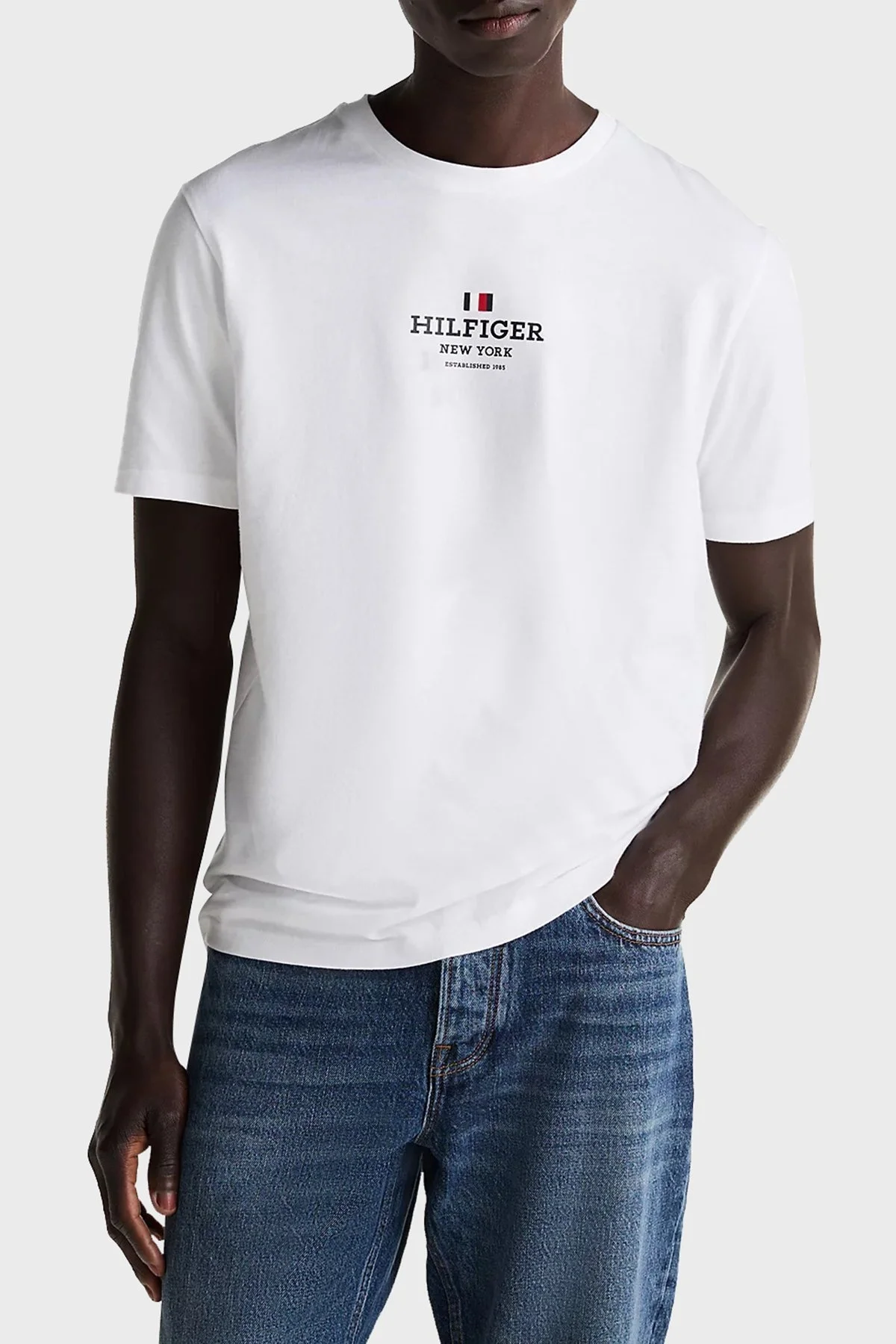 Tommy Hilfiger % 100 Pamuk Regular Fit Bisiklet Yaka Logolu Erkek T Shirt MW0MW38980 YBR BEYAZ - 1