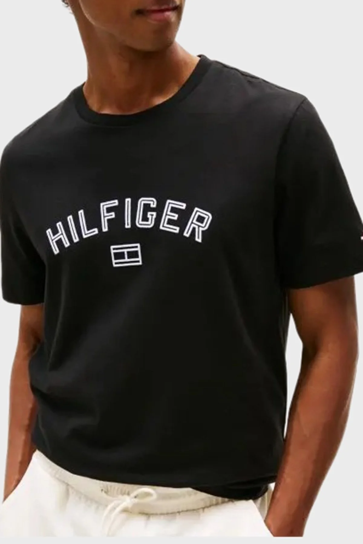 Tommy Hilfiger % 100 Pamuk Regular Fit Bisiklet Yaka Logolu Erkek T Shirt MW0MW39357 BDS SİYAH - 4