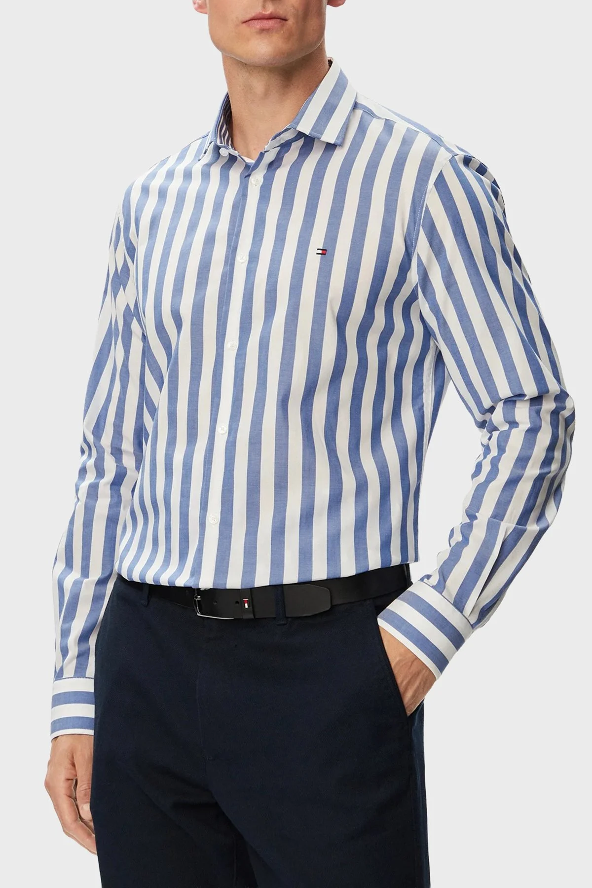 Tommy Hilfiger % 100 Pamuk Regular Fit Çizgili Erkek Gömlek MW0MW43757 C7F Mavi - 1