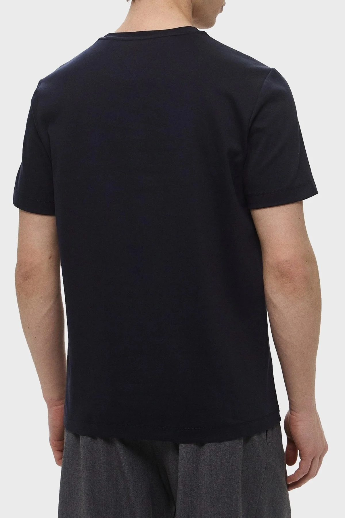 Tommy Hilfiger % 100 Pamuk Regular Fit Kabartma Logolu Erkek T Shirt MW0MW39168 DW5 LACİVERT - 8