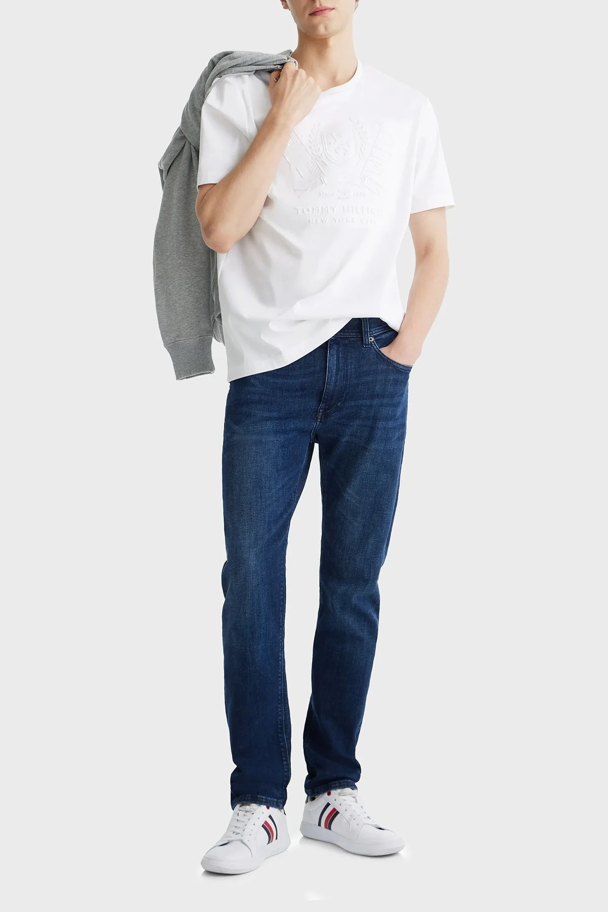 Tommy Hilfiger % 100 Pamuk Regular Fit Kabartma Logolu Erkek T Shirt MW0MW39168 YBR BEYAZ - 7