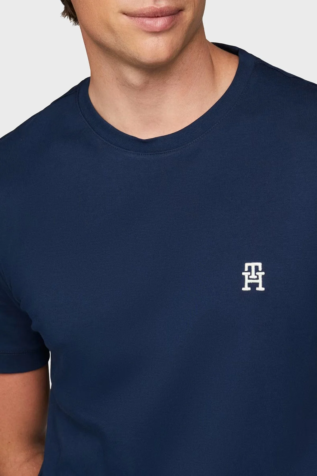 Tommy Hilfiger % 100 Pamuk Regular Fit Monogram Logolu Erkek T Shirt MW0MW37510 DAF LACİVERT - 9