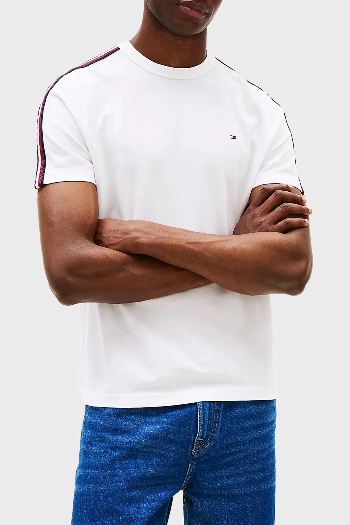 Tommy Hilfiger % 100 Pamuk Regular Fit Şerit Detaylı Erkek T Shirt MW0MW38632 YBR BEYAZ - 6