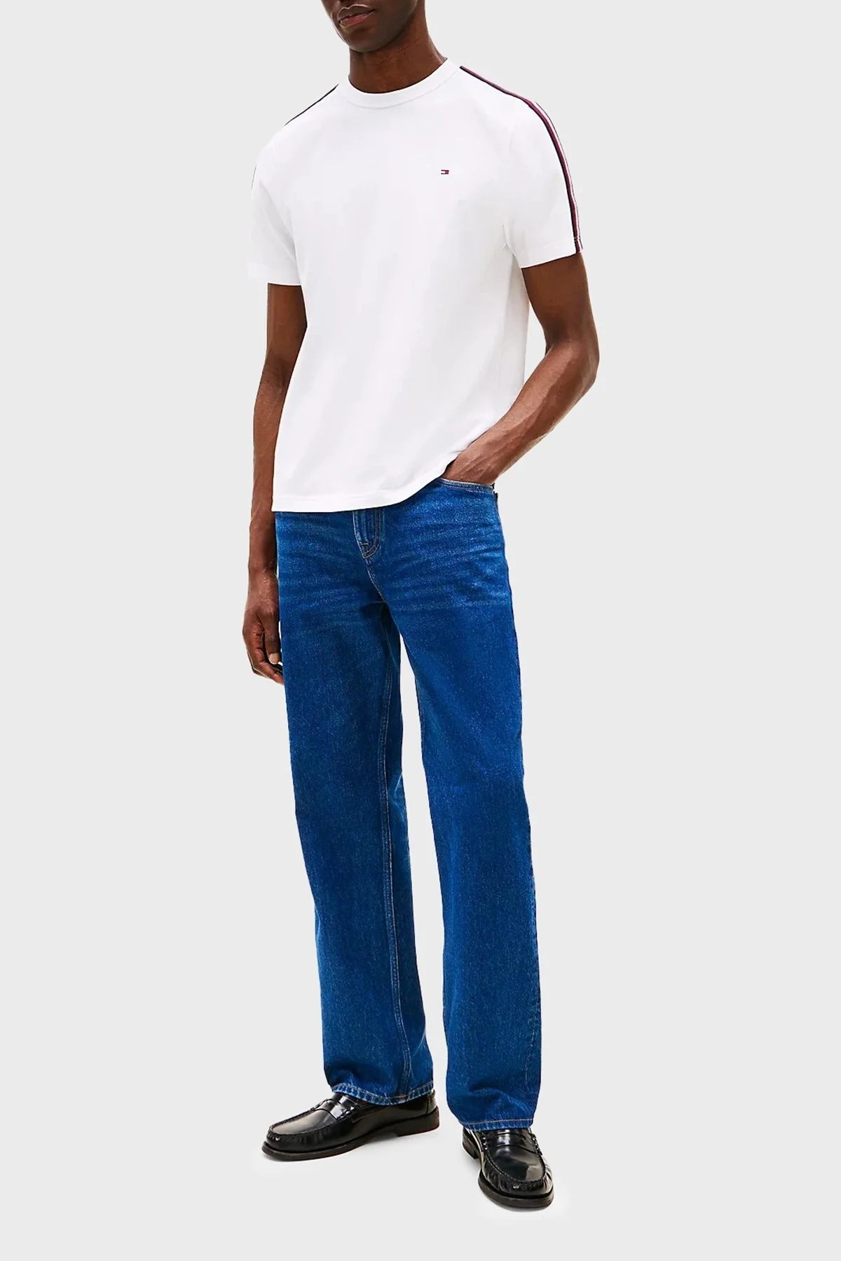 Tommy Hilfiger % 100 Pamuk Regular Fit Şerit Detaylı Erkek T Shirt MW0MW38632 YBR BEYAZ - 7