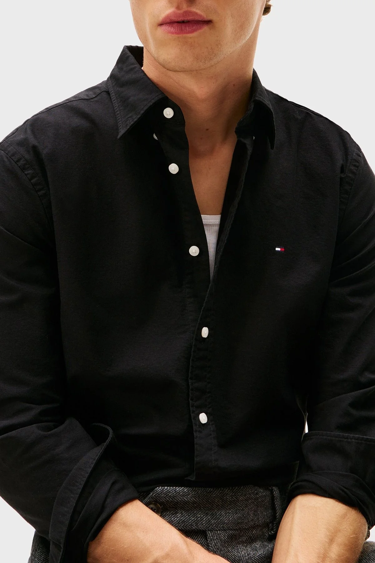 Tommy Hilfiger % 100 Pamuk Regular Fit Uzun Kollu Logolu Erkek Gömlek MW0MW35774 0GJ SİYAH - 4