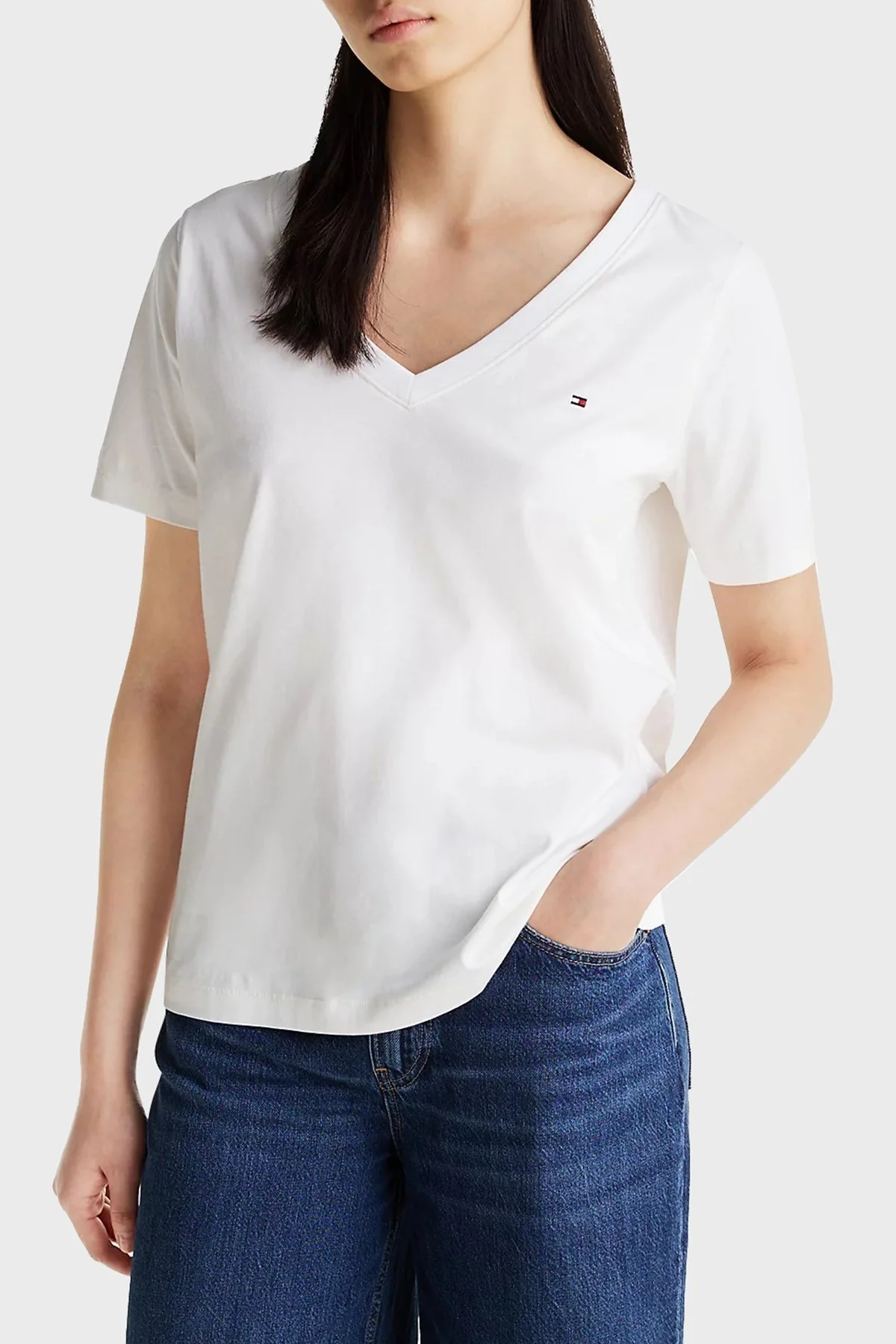 Tommy Hilfiger % 100 Pamuk Regular Fit V Yaka Bayan T Shirt WW0WW44177 YCF BEYAZ - 1